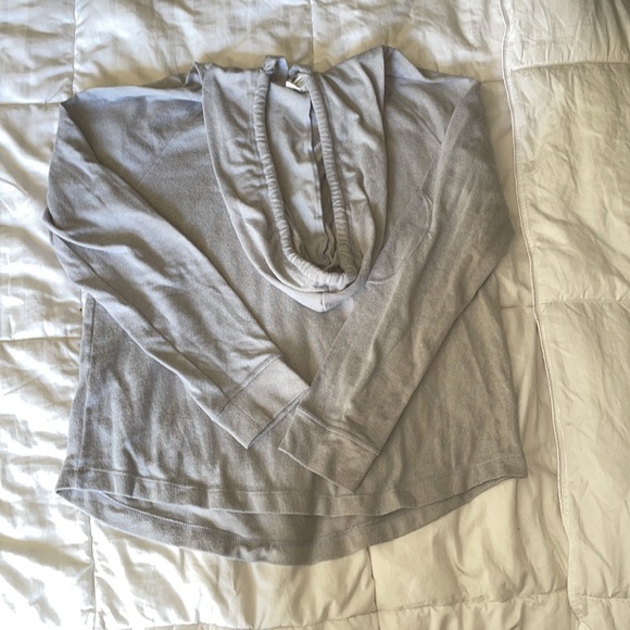 TWO PIECE SET - Picture 4 of 7